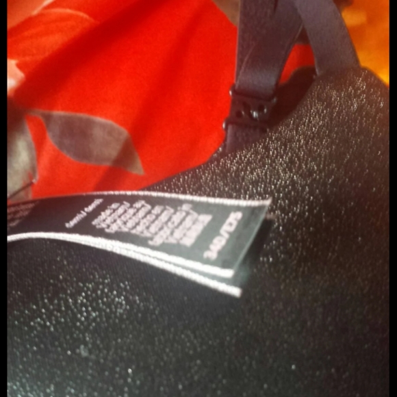 VS Sparkle Foil Demi Bra - Picture 4 of 4